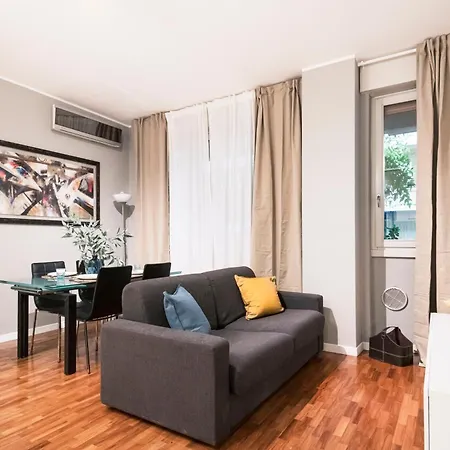 Easylife - - Gregorio 43 D- Porta Venezia Appartement *