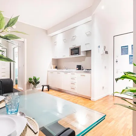 Easylife - - Gregorio 43 D- Porta Venezia Appartement *