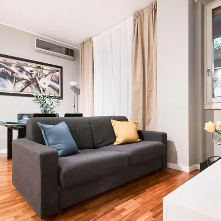 Brilliant Flat In Pta Venezia By Easylife * ميلان