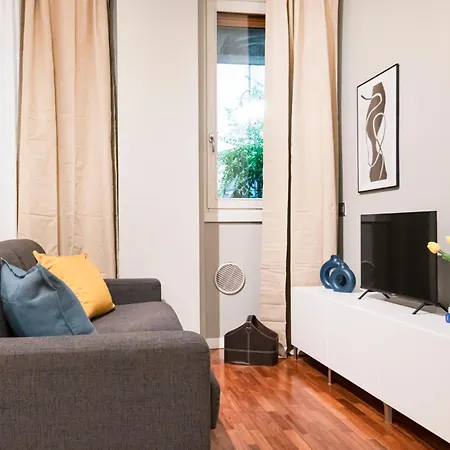 Brilliant Flat In Pta Venezia By Easylife ميلان