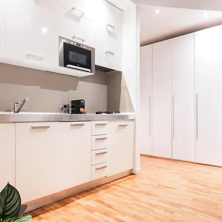 Brilliant Flat In Pta Venezia By Easylife